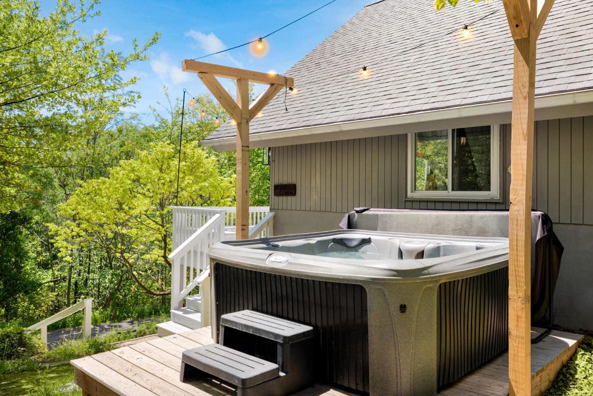 Hottub, Firepit, Grill, Deck, Playset & Wifi Villa Mount Jackson Exterior photo